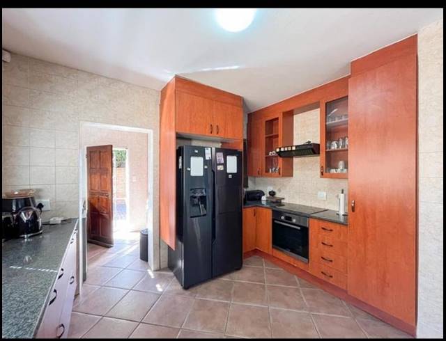 4 BEDROOM HOUSE FOR SALE IN BARTLETT